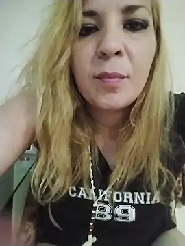 Snapshot of Shakyy6767 chatting on December 15, 2025, 6:50 am Shakyy6767 online show from December 15, 2025, 6:50 am