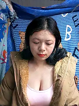 lisa-bae00 online show from January 7, 2026, 12:02 am