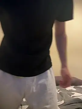 Paapii1098 online show from April 17, 2026, 10:35 pm