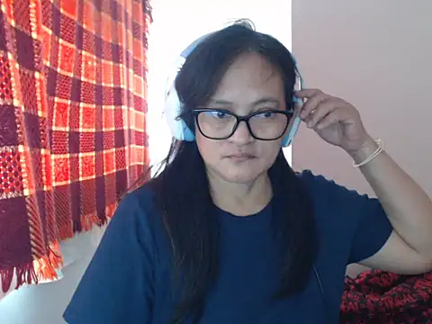 Kinkybela2025 online show from May 15, 2026, 11:45 pm