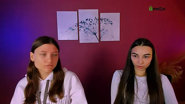 kira light   online show from October 27, 2025, 9:35 am