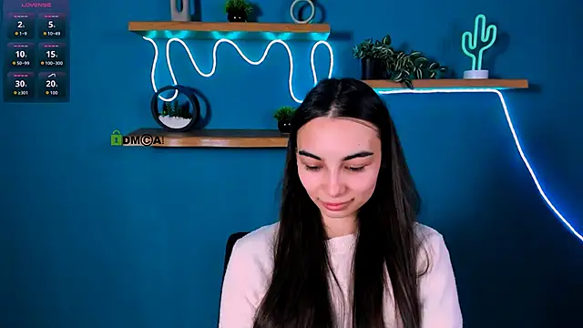 kira light   online show from November 17, 2025, 9:59 am