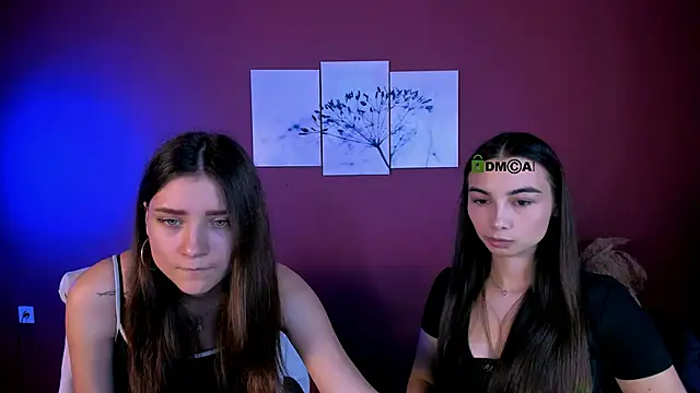 kira light   online show from November 28, 2025, 7:27 pm