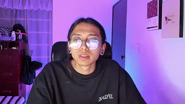  Astrea  online show from February 15, 2026, 3:25 am