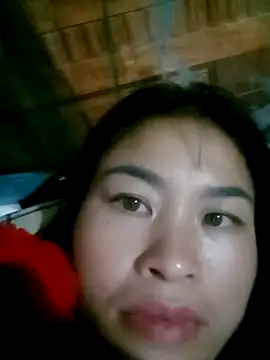 Snapshot of Kati_xx chatting on October 29, 2025, 1:24 pm Kati xx online show from October 29, 2025, 1:24 pm