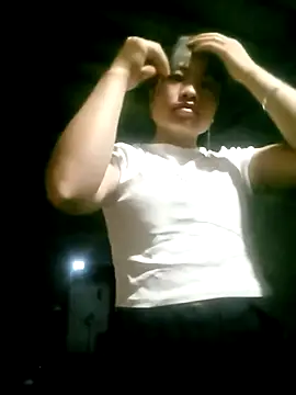 Snapshot of Kati_xx chatting on October 30, 2025, 11:27 pm Kati xx online show from October 30, 2025, 11:27 pm