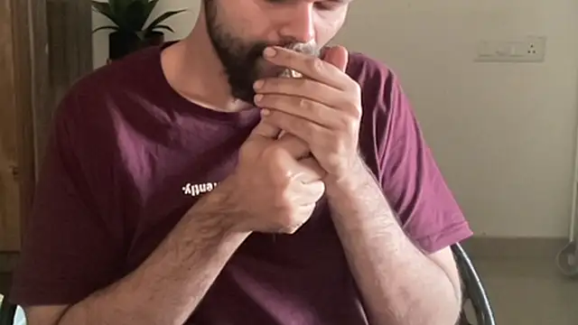 MakeMeAwareAah online show from December 20, 2025, 1:56 am