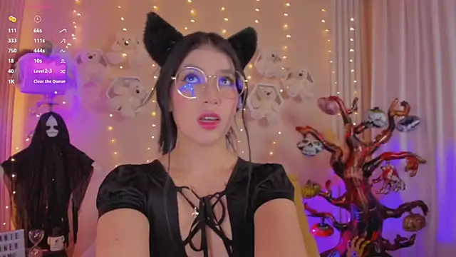 MelanieCorner1 online show from October 30, 2025, 3:57 pm