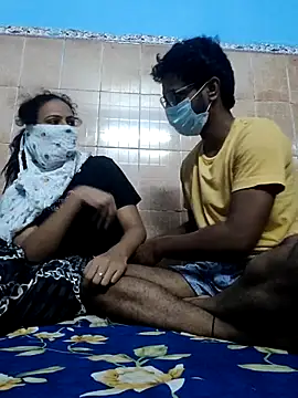 Snapshot of coupleforlife chatting on November 1, 2025, 1:57 pm coupleforlife online show from November 1, 2025, 1:57 pm