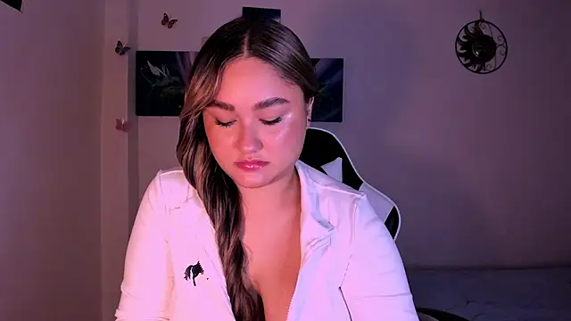 Snapshot of Soouf_ chatting on January 6, 2026, 11:29 pm Soouf online show from January 6, 2026, 11:29 pm