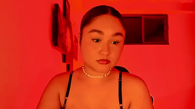 Snapshot of Soouf_ chatting on February 25, 2026, 8:29 pm Soouf online show from February 25, 2026, 8:29 pm