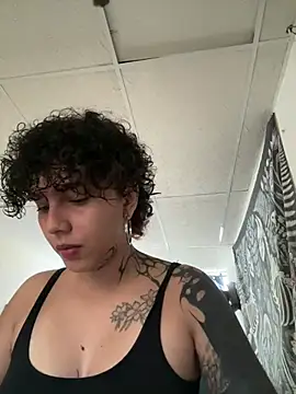 Abby Evanns1 online show from May 28, 2026, 2:36 pm