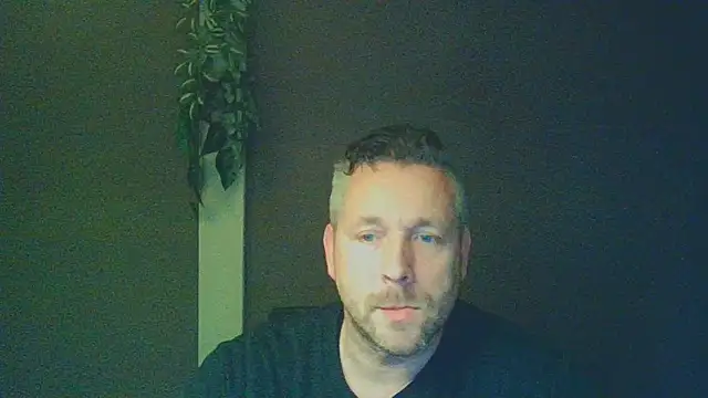 Snapshot of Woody_Longbong chatting on October 26, 2025, 5:41 pm Woody Longbong online show from October 26, 2025, 5:41 pm