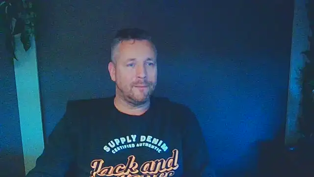 Snapshot of Woody_Longbong chatting on November 9, 2025, 3:54 pm Woody Longbong online show from November 9, 2025, 3:54 pm