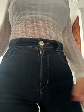 Talia Bonet online show from May 20, 2026, 1:06 pm