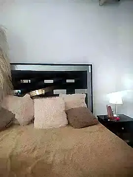 AmberBlazzee online show from October 21, 2025, 1:34 pm