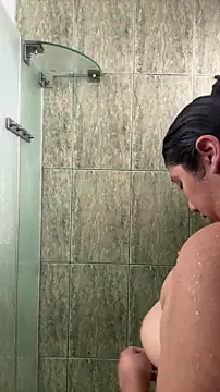 Kmiii21 online show from December 2, 2025, 8:15 pm