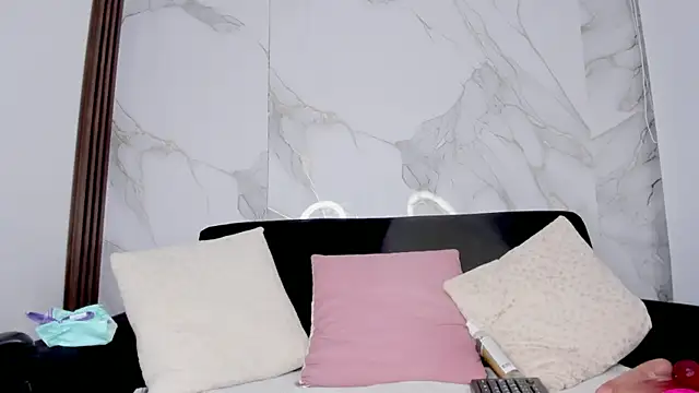 Cleopatriagad online show from April 2, 2026, 1:36 am