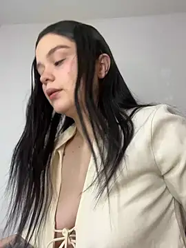 Selena Roa online show from October 23, 2025, 12:04 pm