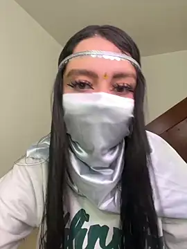 Selena Roa online show from December 2, 2025, 2:45 pm