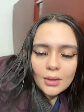 Selena Roa online show from April 7, 2026, 12:11 am