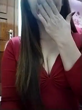 Snapshot of Emili68 chatting on January 18, 2026, 9:02 am Emili68 online show from January 18, 2026, 9:02 am