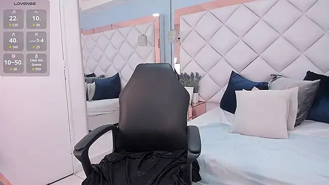 Snapshot of mirandaduboiss chatting on November 7, 2025, 5:13 pm mirandaduboiss online show from November 7, 2025, 5:13 pm