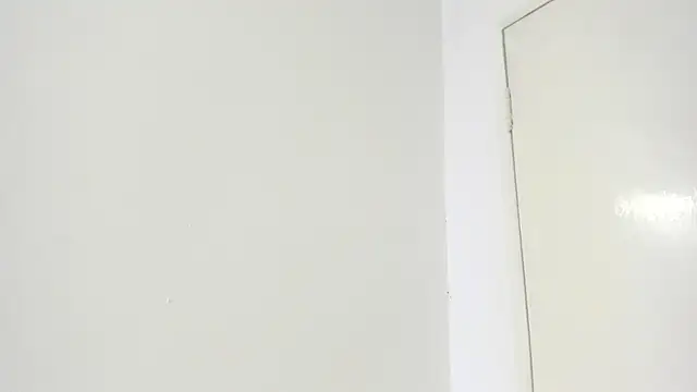 Snapshot of mirandaduboiss chatting on December 19, 2025, 4:58 pm mirandaduboiss online show from December 19, 2025, 4:58 pm