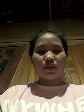 Snapshot of Miuu-Miuu chatting on October 26, 2025, 9:10 pm Miuu-Miuu online show from October 26, 2025, 9:10 pm
