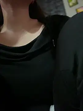 kitty-20x online show from February 21, 2026, 1:06 am