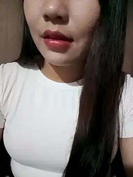 -Lanaa- online show from November 7, 2025, 12:54 am