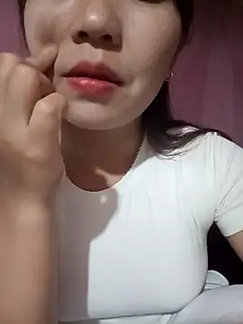 -Lanaa- online show from February 18, 2026, 2:18 am