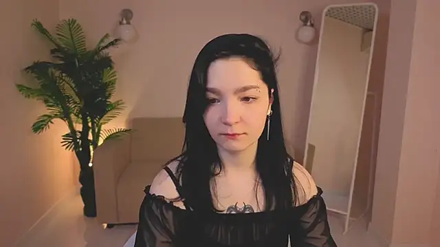 Linda Sweetiest online show from November 24, 2025, 12:43 am