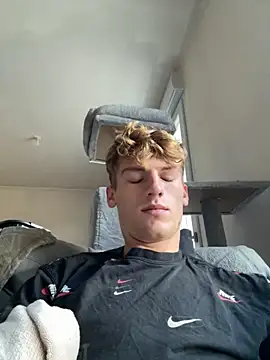 Charlycki online show from November 3, 2025, 9:10 am