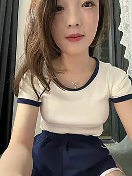 Snapshot of meimei_x chatting on April 23, 2026, 12:29 pm meimei x online show from April 23, 2026, 12:29 pm