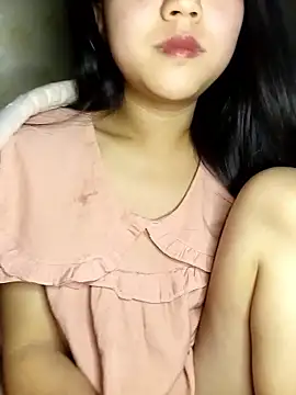 Quynhsumon online show from January 14, 2026, 3:28 pm