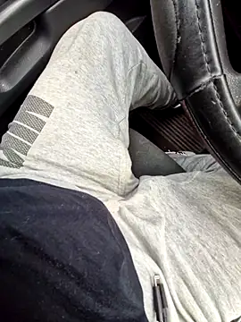 Snapshot of Djemi_7 chatting on February 25, 2026, 9:19 am Djemi 7 online show from February 25, 2026, 9:19 am