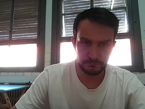 rosmeripelaes online show from November 25, 2025, 7:14 pm