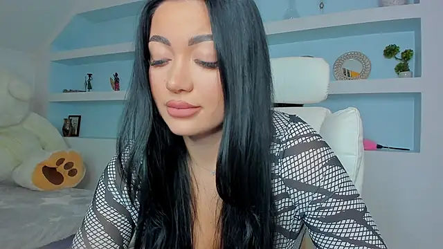 juliexxx online show from November 17, 2025, 5:19 pm