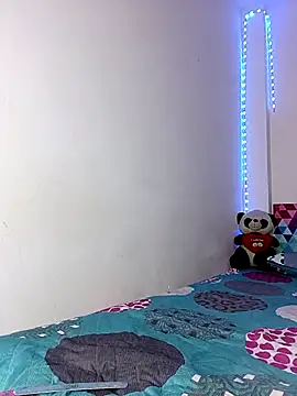 tattyHot95 online show from December 2, 2025, 2:12 pm