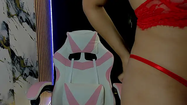 Scarlet DLuce online show from December 14, 2025, 9:25 am