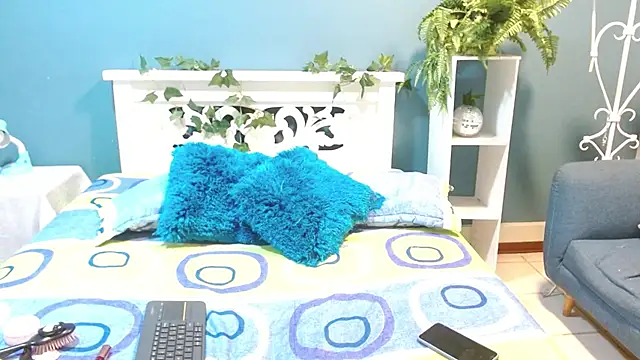 Snapshot of Samantha__Benet chatting on February 6, 2026, 8:34 pm Samantha Benet online show from February 6, 2026, 8:34 pm