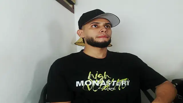 Snapshot of Maxcole_07 chatting on October 24, 2025, 9:11 pm Maxcole 07 online show from October 24, 2025, 9:11 pm