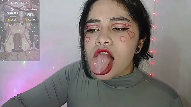 Magic Alicee  online show from February 15, 2026, 3:36 am