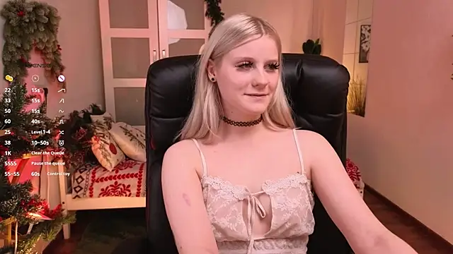 ShineJoan online show from December 20, 2025, 9:55 pm