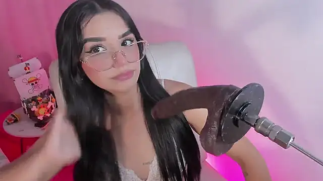 laana foxx online show from February 3, 2026, 10:04 pm