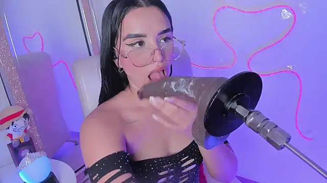 laana foxx online show from March 5, 2026, 1:12 am