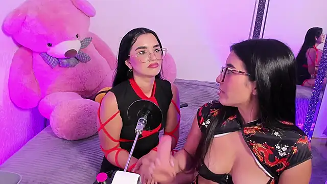 laana foxx online show from March 8, 2026, 4:05 am