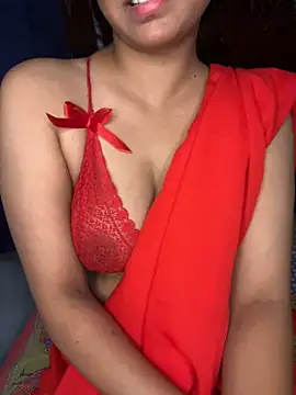 Cute Marina online show from April 8, 2026, 6:46 am