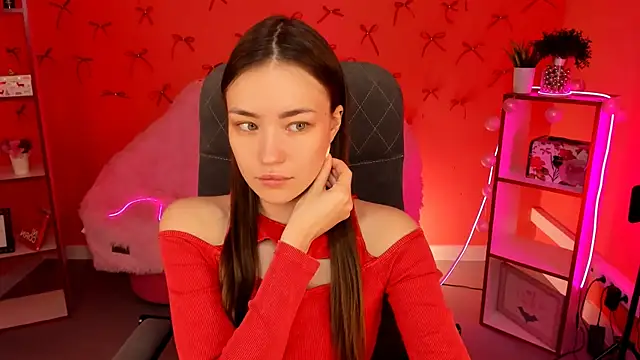 lollyrais online show from April 27, 2026, 1:09 pm